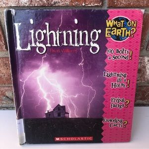 3/$12! What On Earth? Lightning Brian Williams 0516253220 Hardcover 2005